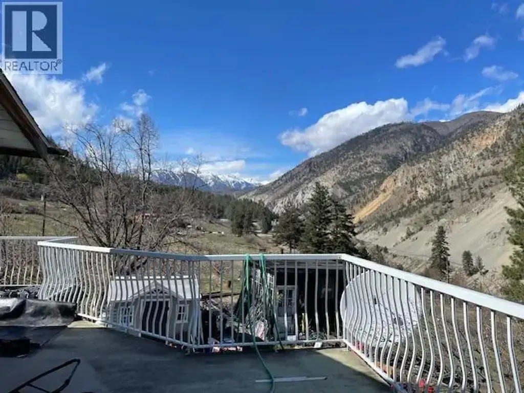 1609 Trans Canada Highway, Lytton
